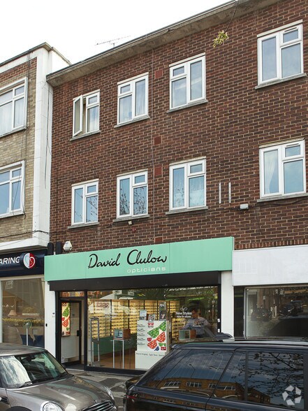 297 High Rd, Loughton à vendre - Photo du bâtiment - Image 2 de 3