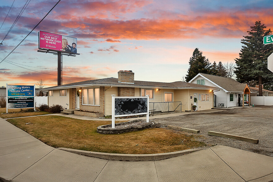 101 N Evergreen Rd, Spokane, WA à vendre - Photo du bâtiment - Image 1 de 1