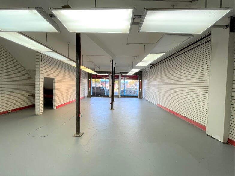 5025-5031 Geary Blvd, San Francisco, CA for lease - Building Photo - Image 3 of 25