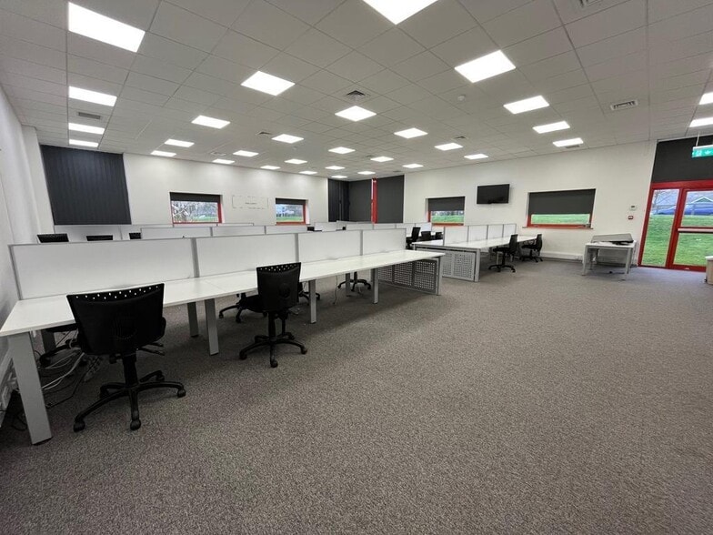 Wyncolls Rd, Colchester for lease - Building Photo - Image 2 of 8