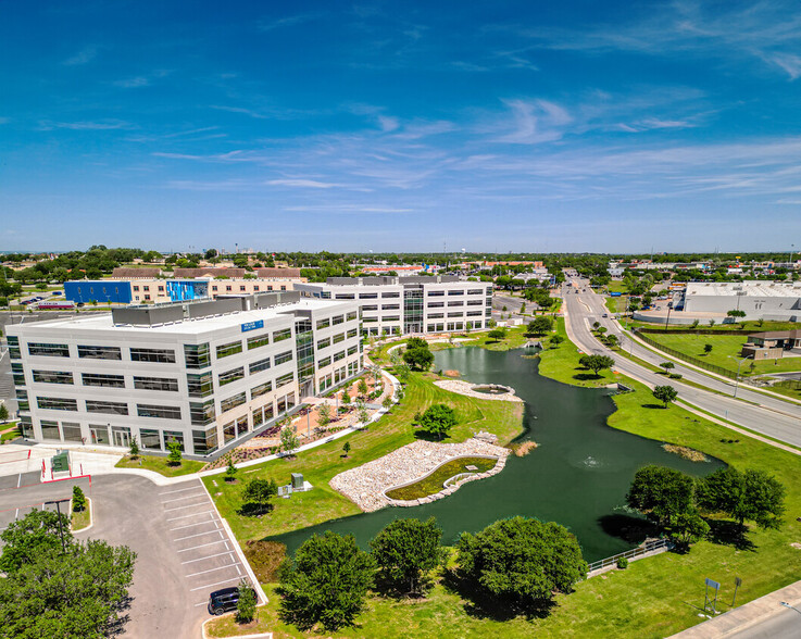 Waters Edge, San Antonio, TX à louer - Photo du b timent - Image 1 de 16