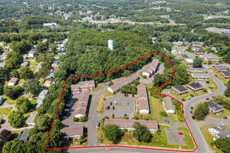 Plus de détails pour 495 Scott Rd, Waterbury, CT - Multi-résidentiel à vendre