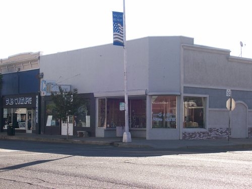 335-347 Walnut St, Red Bluff, CA for sale Primary Photo- Image 1 of 1