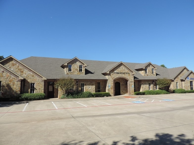 1330 N White Chapel Blvd, Southlake, TX for lease - Building Photo - Image 3 of 7