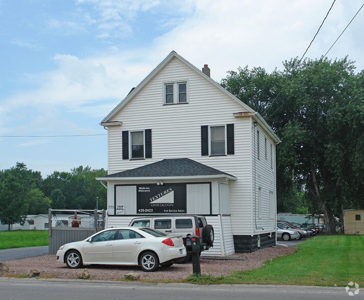 775 Howard Rd, Rochester, NY for sale - Primary Photo - Image 1 of 2