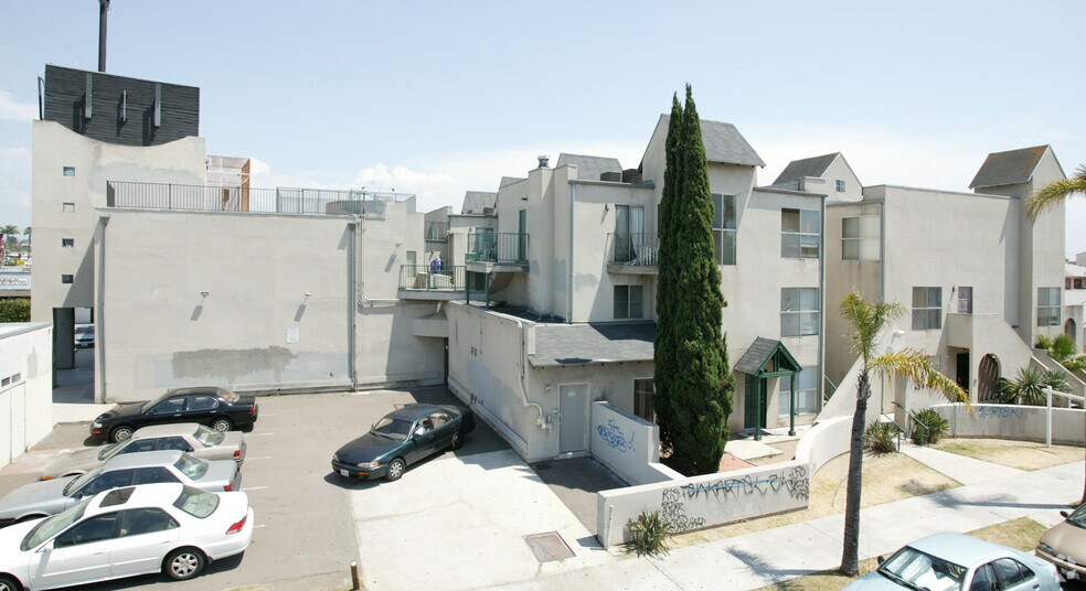 4555 El Cajon Blvd, San Diego, CA à louer - Photo du bâtiment - Image 3 de 4