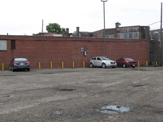 6315-6317 Woodland Ave, Philadelphia, PA à vendre - Photo du bâtiment - Image 3 de 4