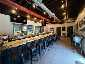 1110 NE 8th Ave, Fort Lauderdale, FL for lease Interior Photo- Image 2 of 11