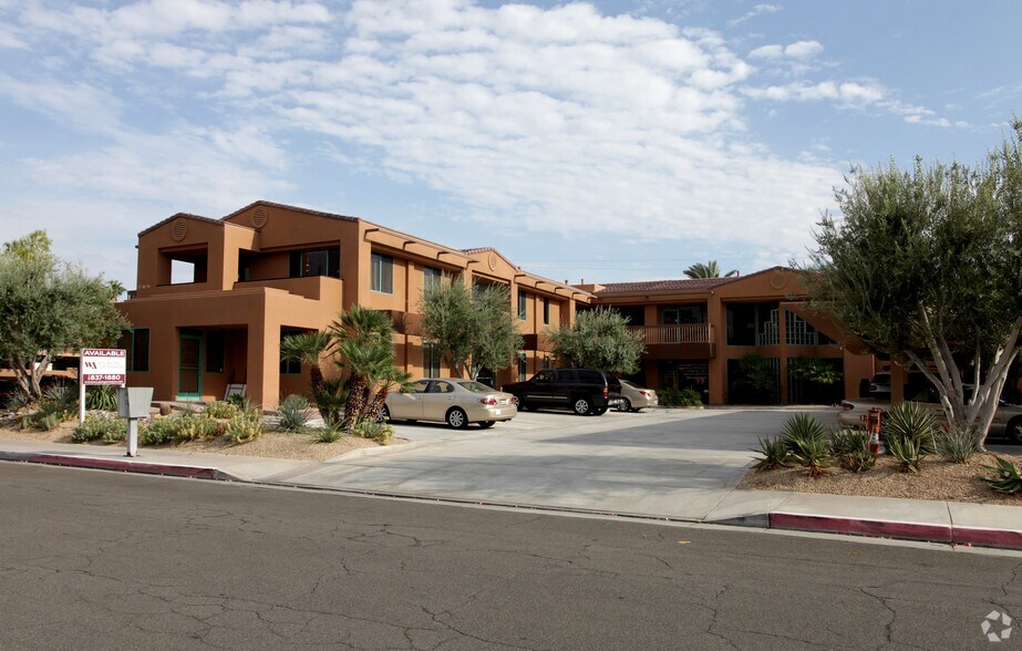 73929 Larrea St, Palm Desert, CA à louer - Photo principale - Image 1 de 9