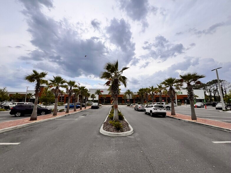 500-580 Atlantic Blvd, Neptune Beach, FL à louer - Photo du bâtiment - Image 3 de 10