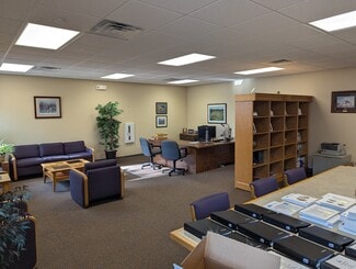 Plus de détails pour 10616 W Maple St, Wichita, KS - Commerce de détail à louer