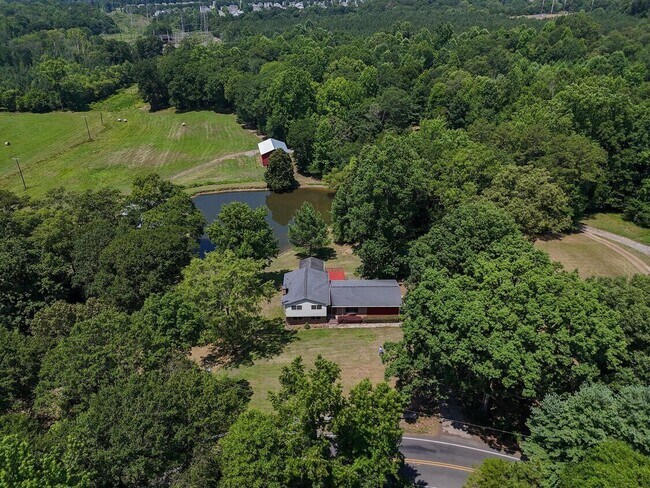 More details for 813 Robinson Clemmer Rd, Dallas, NC - Land for Sale