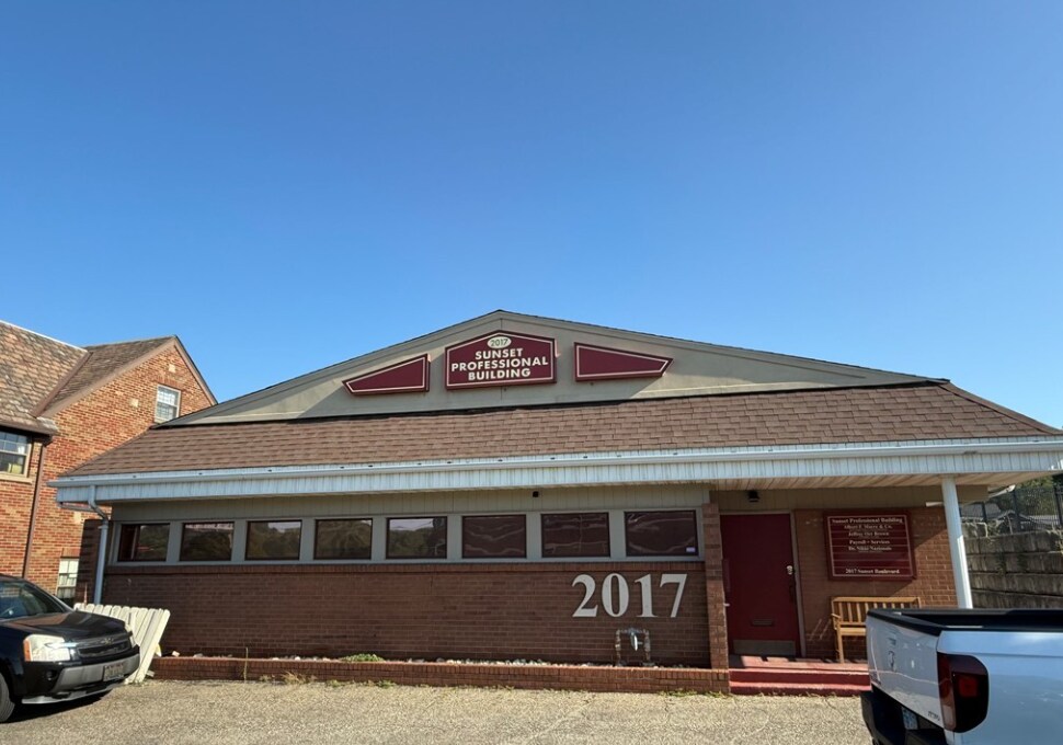 2017 Sunset Blvd, Steubenville, OH à louer Photo du bâtiment- Image 1 de 45