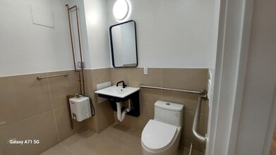 41-34 45th St, Long Island City, NY for lease Interior Photo- Image 2 of 5
