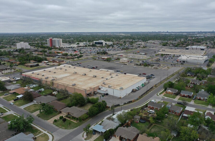800 SW 44th St, Oklahoma City, OK à louer - Photo du bâtiment - Image 3 de 3