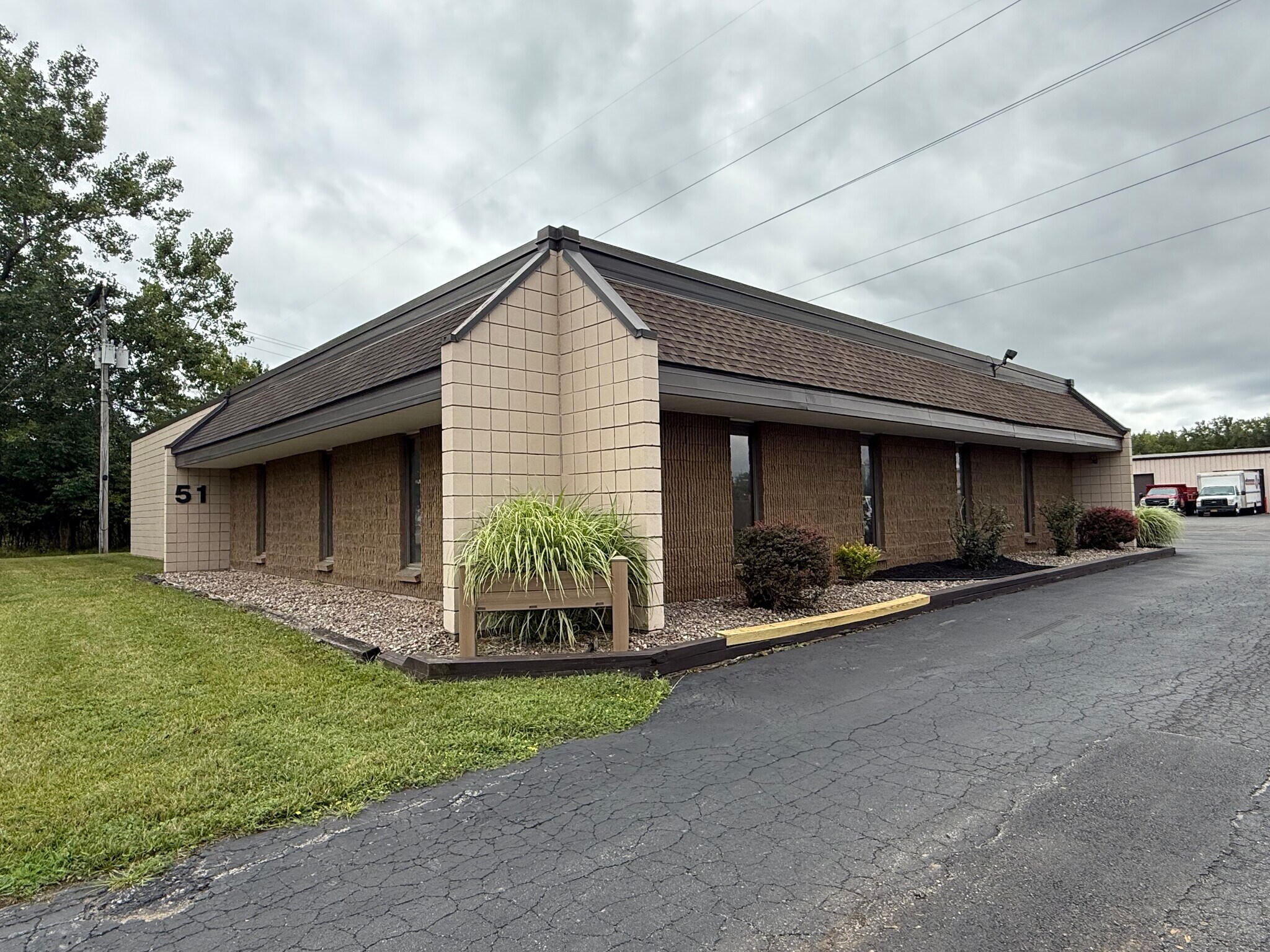 51 N America Dr, West Seneca, NY for lease Building Photo- Image 1 of 26