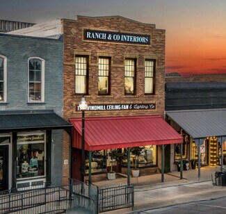 Plus de détails pour 106 W Main St, Pilot Point, TX - Commerce de détail à vendre