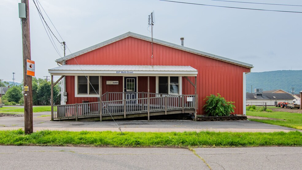 2117 Webb St, Williamsport, PA à vendre - Photo du bâtiment - Image 2 de 13