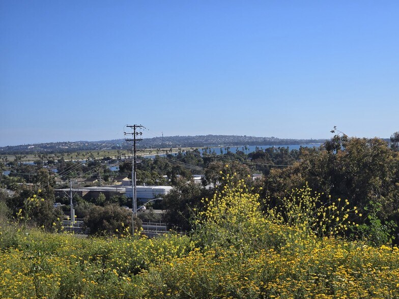 MORENA BLVD, San Diego, CA à vendre - Photo du bâtiment - Image 2 de 12