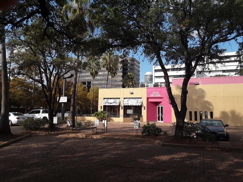 3905 Kirby Dr, Houston, TX for lease - Building Photo - Image 2 of 5