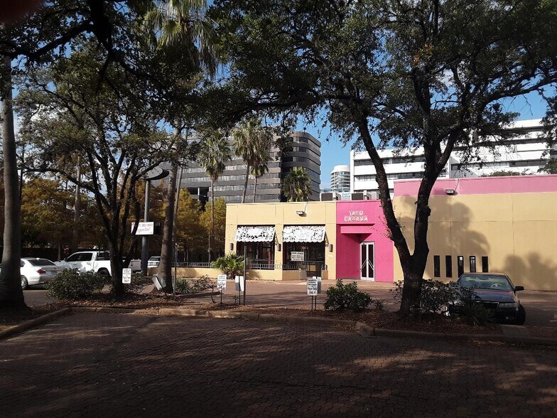 3905 Kirby Dr, Houston, TX à louer - Photo du bâtiment - Image 2 de 5