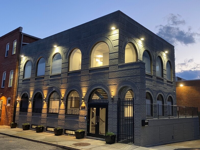 4 N Exeter St, Baltimore, MD for lease - Building Photo - Image 1 of 11