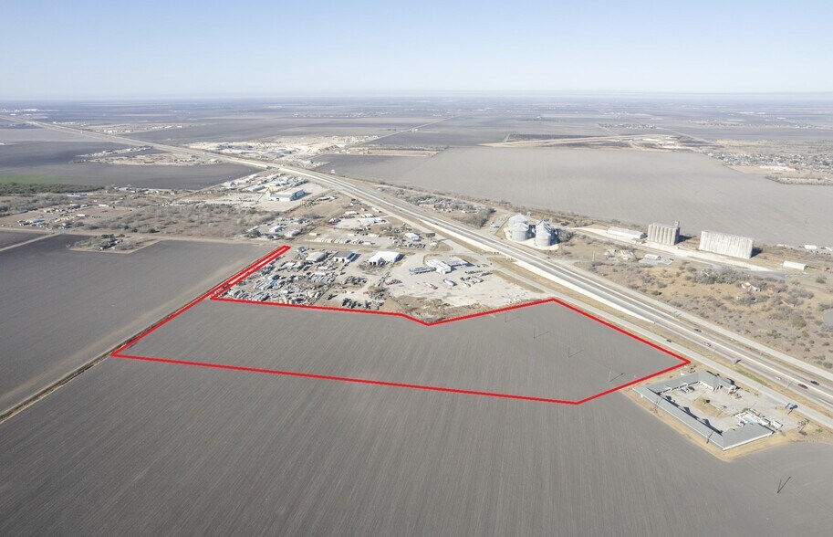 U.S. 77, Robstown, TX à vendre - Photo du bâtiment - Image 2 de 4