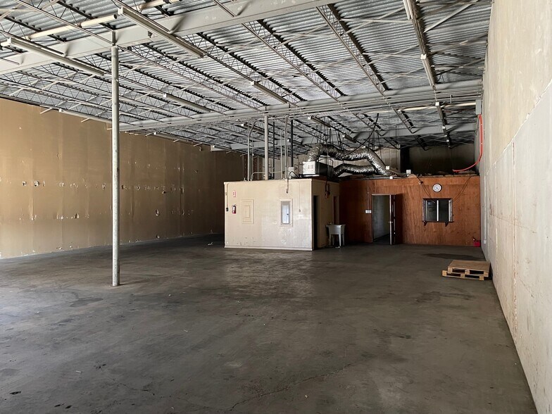 802 Navigation Blvd, Corpus Christi, TX à louer - Photo intérieure - Image 2 de 3