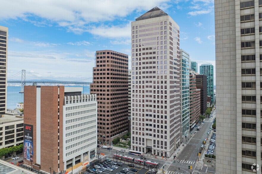 123 Mission St, San Francisco, CA à louer - Photo du bâtiment - Image 1 de 8