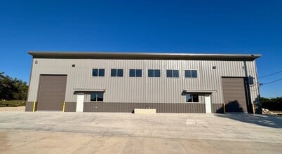 10100 Darden Hill Rd, Austin, TX for lease Interior Photo- Image 1 of 19