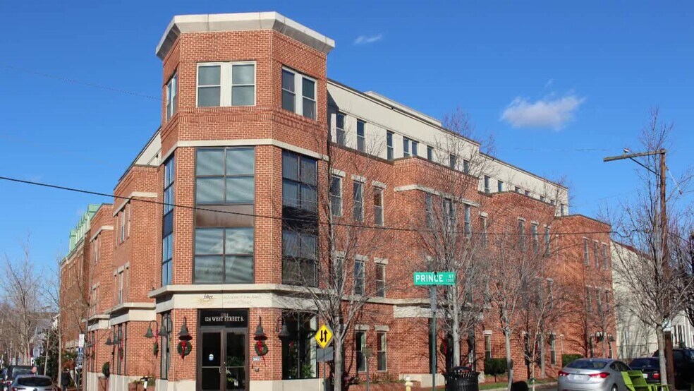 124 S West St, Alexandria, VA à louer - Vidéo sur l’inscription commerciale - Image 2 de 13