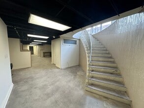 8227 Woodmont Ave, Bethesda, MD for lease Interior Photo- Image 2 of 8