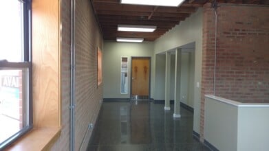 1725 W Hubbard St, Chicago, IL for lease Interior Photo- Image 2 of 2
