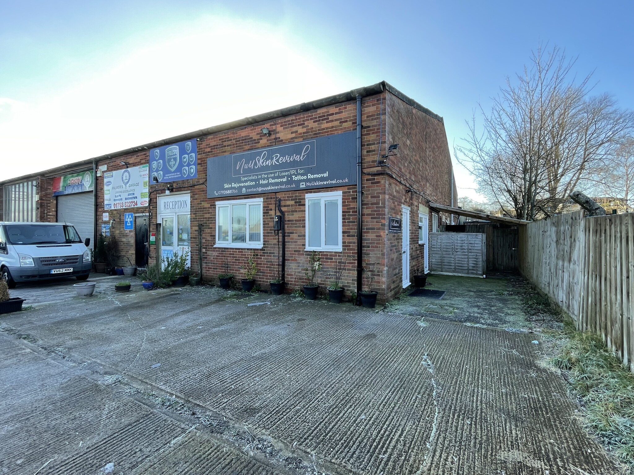 Darby Clos, Swindon for lease Building Photo- Image 1 of 9