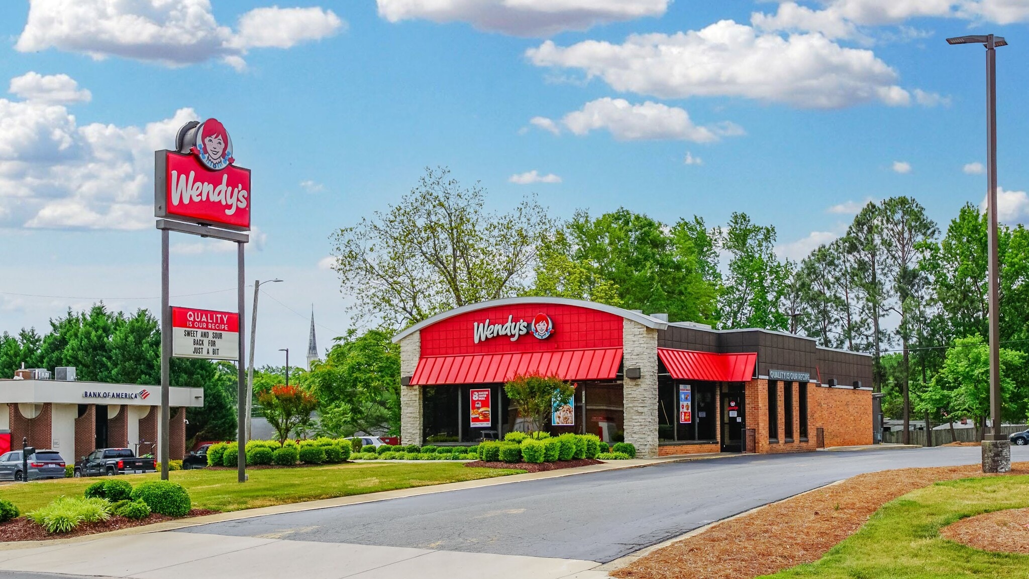 2419 W Franklin Blvd, Gastonia, NC for sale Primary Photo- Image 1 of 4