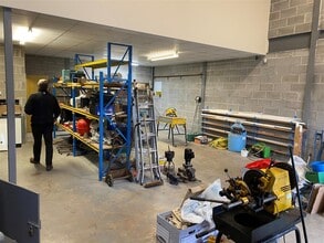 Wendal Rd, Blandford Forum for lease Interior Photo- Image 1 of 4