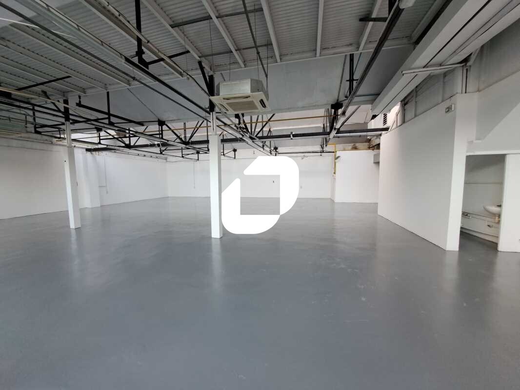 Flex in Pantin for lease Interior Photo- Image 1 of 8