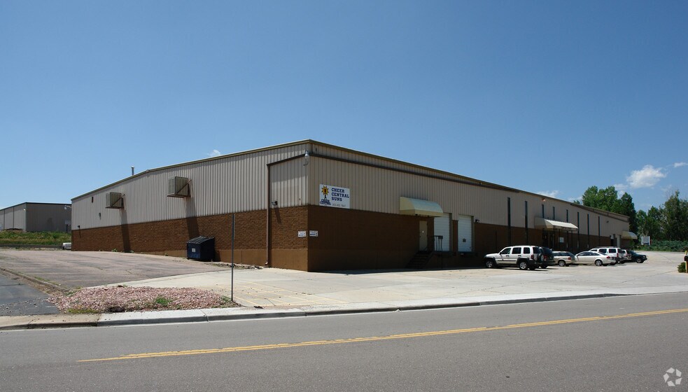 660 Compton St, Broomfield, CO à vendre - Photo du bâtiment - Image 2 de 11