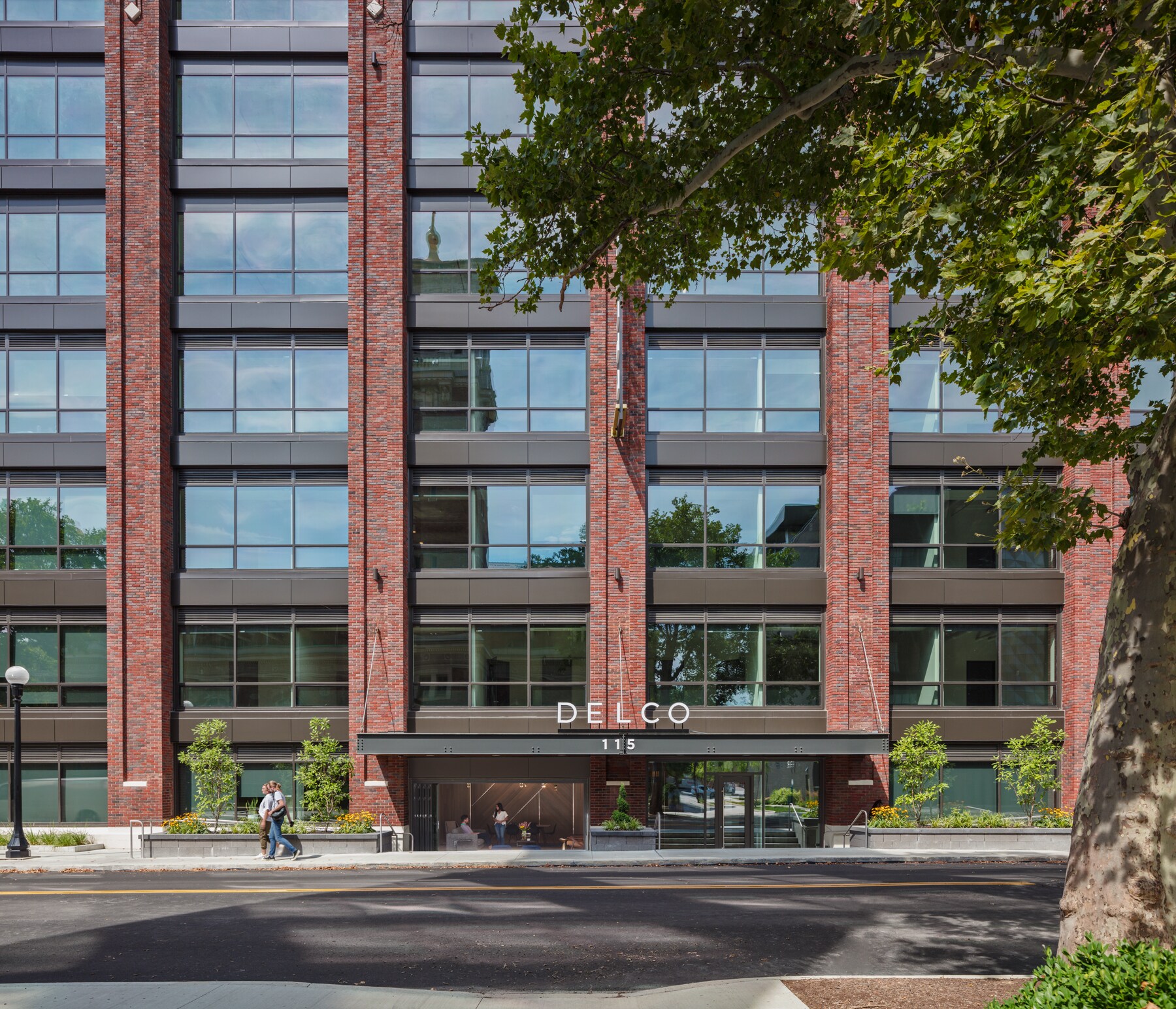 340 E 1st St, Dayton, OH à louer Photo du bâtiment- Image 1 de 7