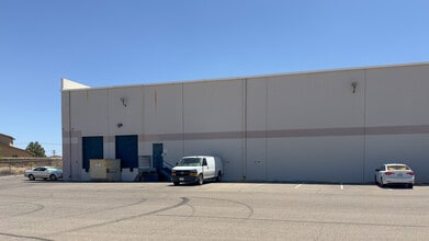 10365 Railroad Dr, El Paso, TX à vendre Photo du bâtiment- Image 2 de 8