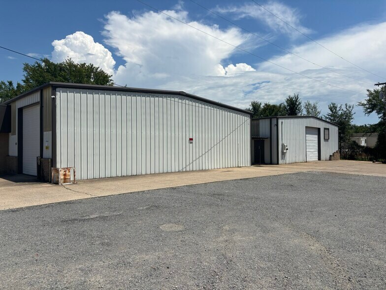 825 William J Clark Dr, Conway, AR à vendre - Photo du bâtiment - Image 2 de 5