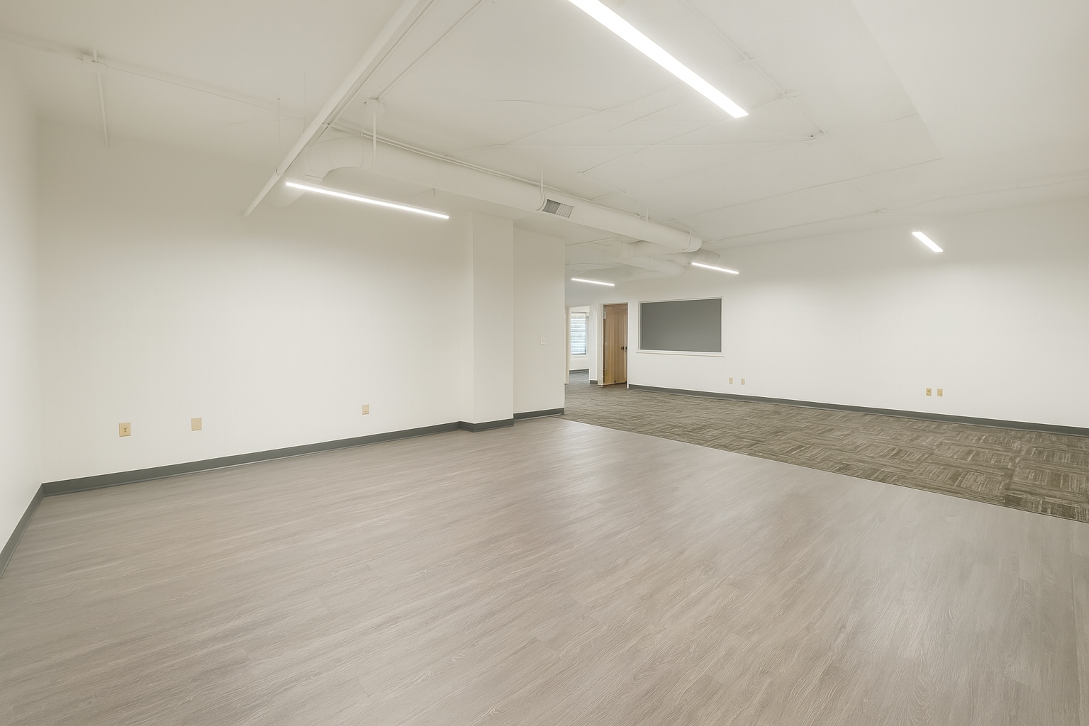 5757 W Century Blvd, Los Angeles, CA for lease Interior Photo- Image 1 of 5