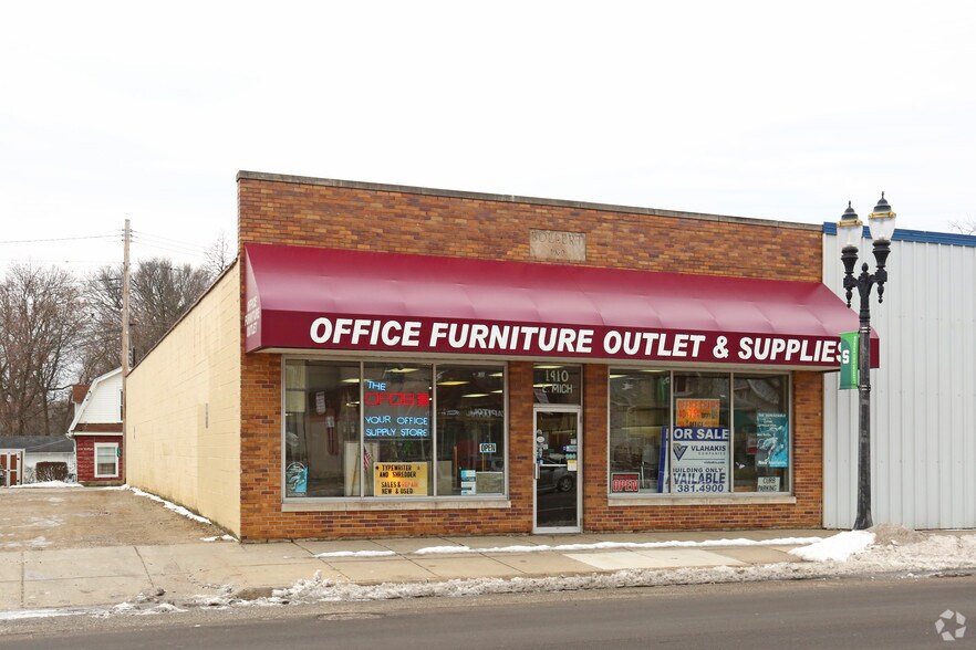 1910 E Michigan Ave, Lansing, MI for sale - Building Photo - Image 2 of 5