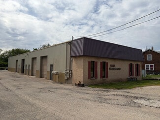 Plus de détails pour 782 N Broadway, Aurora, IL - Industriel à vendre