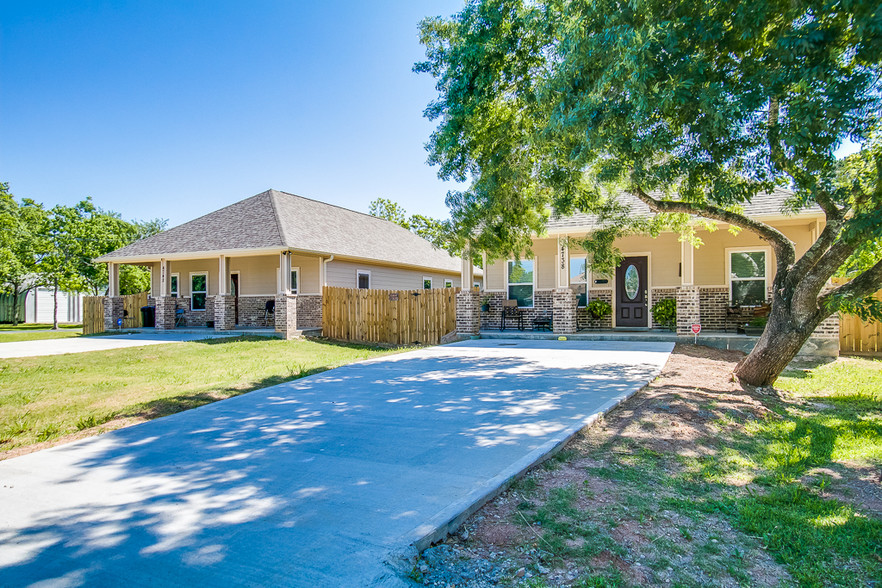 4730 19th St, Bacliff, TX for sale - Primary Photo - Image 1 of 1