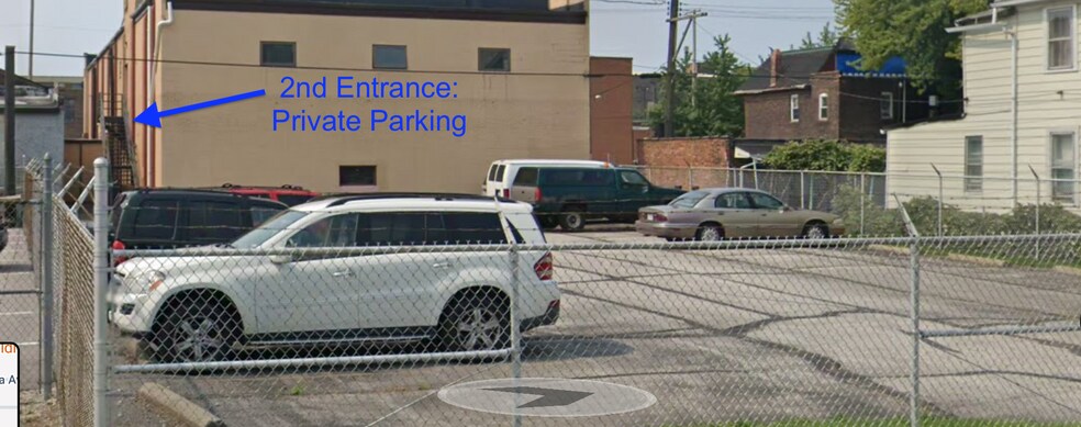 5318 St Clair Ave, Cleveland, OH for lease - Building Photo - Image 2 of 13