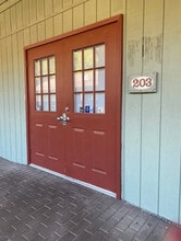 2700 S Roan St, Johnson City, TN for lease Building Photo- Image 1 of 6