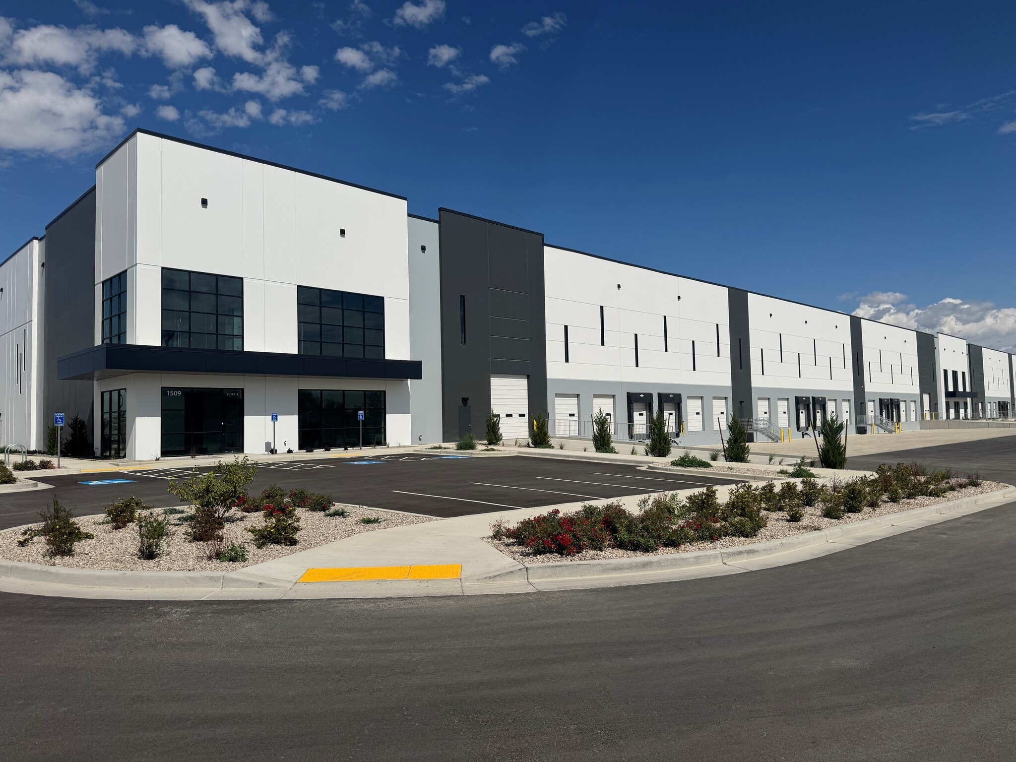 1509 S Gustin Rd, Salt Lake City, UT for lease Interior Photo- Image 1 of 3