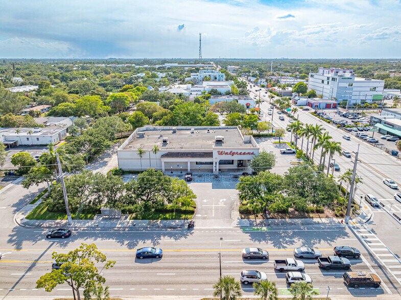 730 W Broward Blvd, Fort Lauderdale, FL à vendre - Photo du bâtiment - Image 2 de 5