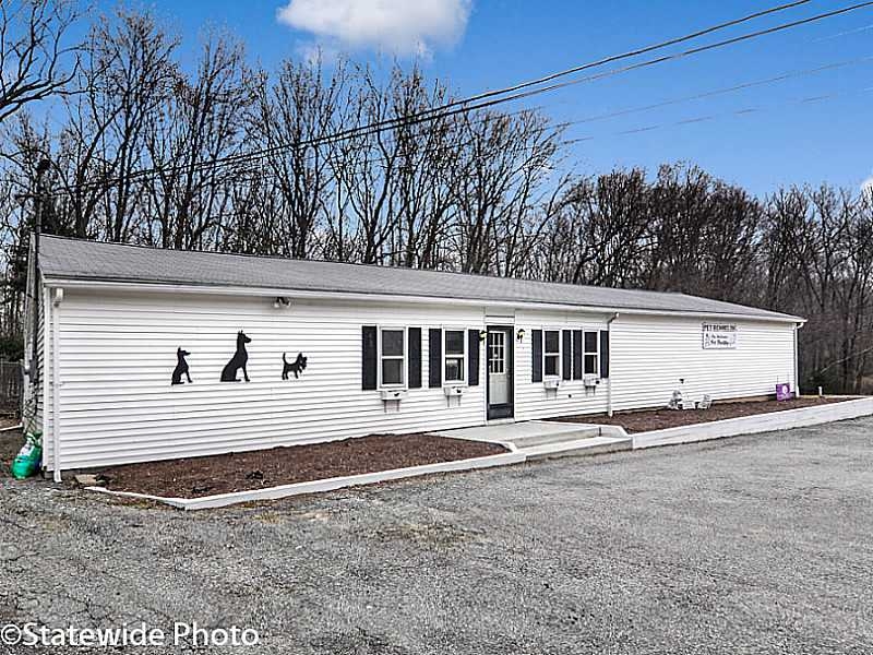 29-33 Paris Irons Rd, North Scituate, RI à vendre Photo principale- Image 1 de 1